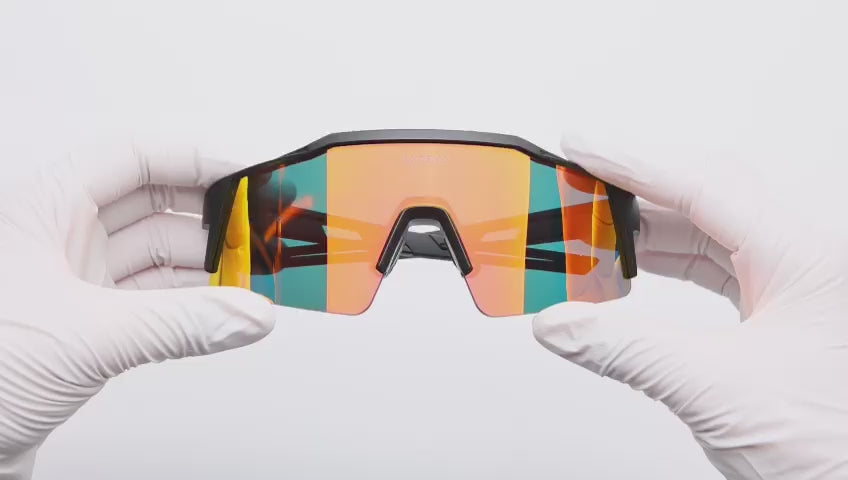 Elevate your style and vision with Extend's polarized sunglasses. Enjoy superior glare reduction and enhanced clarity for outdoor activities and daily wear. Shield your eyes in style with our premium polarized lenses designed for ultimate comfort and performance.